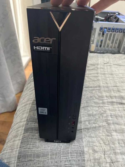 Acer  i3 10105 gen 10 cu uhd630 8 gb ram si ssd 256gb
