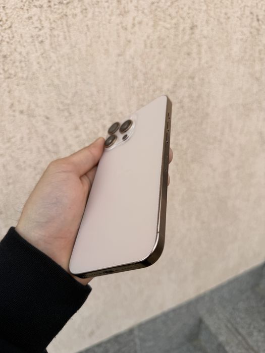 iPhone 16 PRO MAX 256 GB Desert Titanium 95% bateria