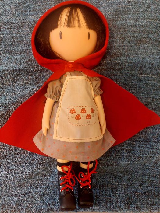 Луксозна кукла - Paola Reina - Червената шапчица - 32см