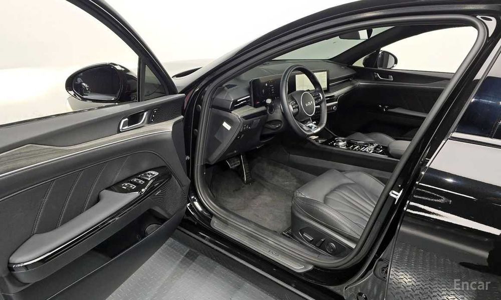 Kia K5 1.6Turbo Signature Black Edition