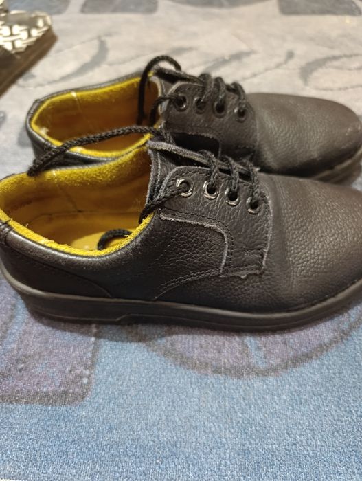 Oyoq kiyim haqiqiy charm 36 razmer