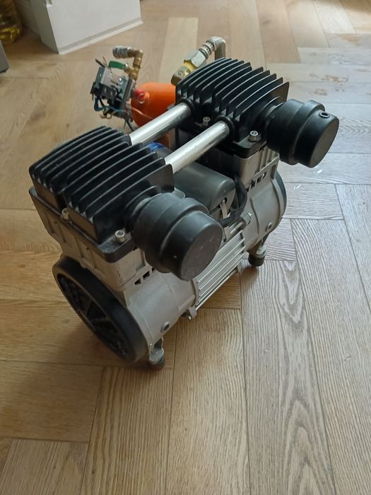 Компрессор от шпаклевочного аппарата