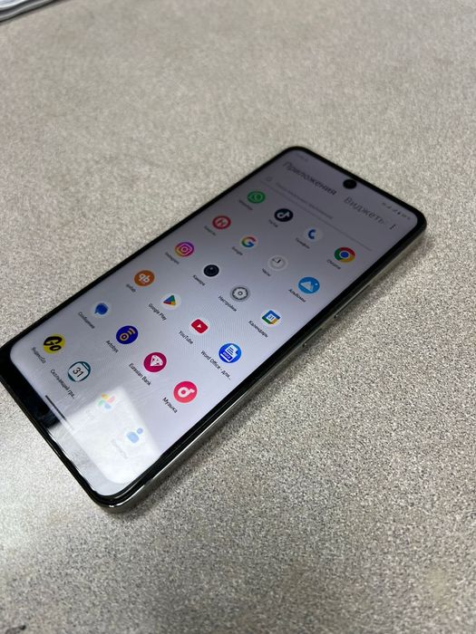 Смартфон VIVO V 40 Lite