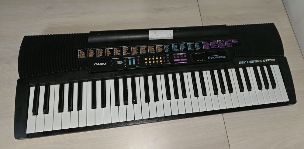 Orgă  Casio CTK-520L