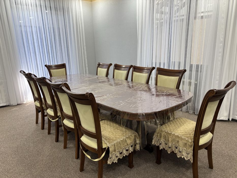 Stol stul gastiniy (etiqod)