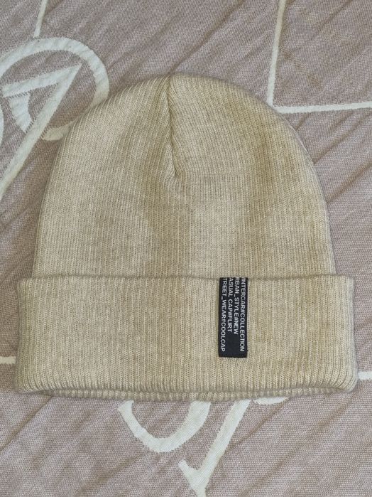 Căciulă, în stare bună.