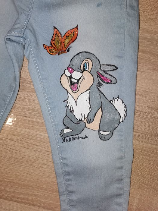 Ръчно рисувани бебешки дънки на LCW