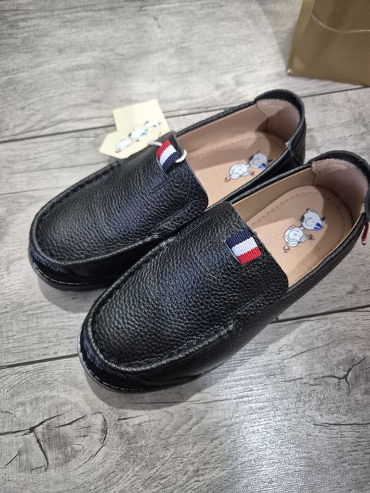 Продам туфли детские