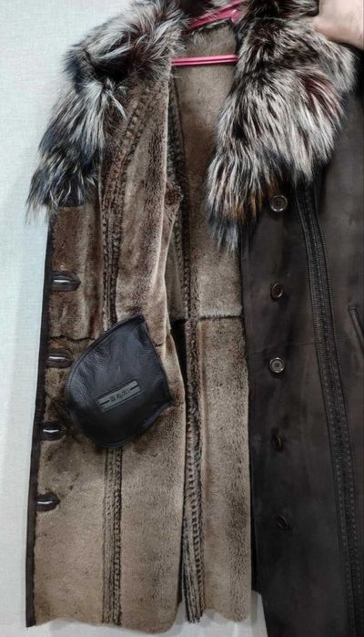 Продам женскую дубленку б/у