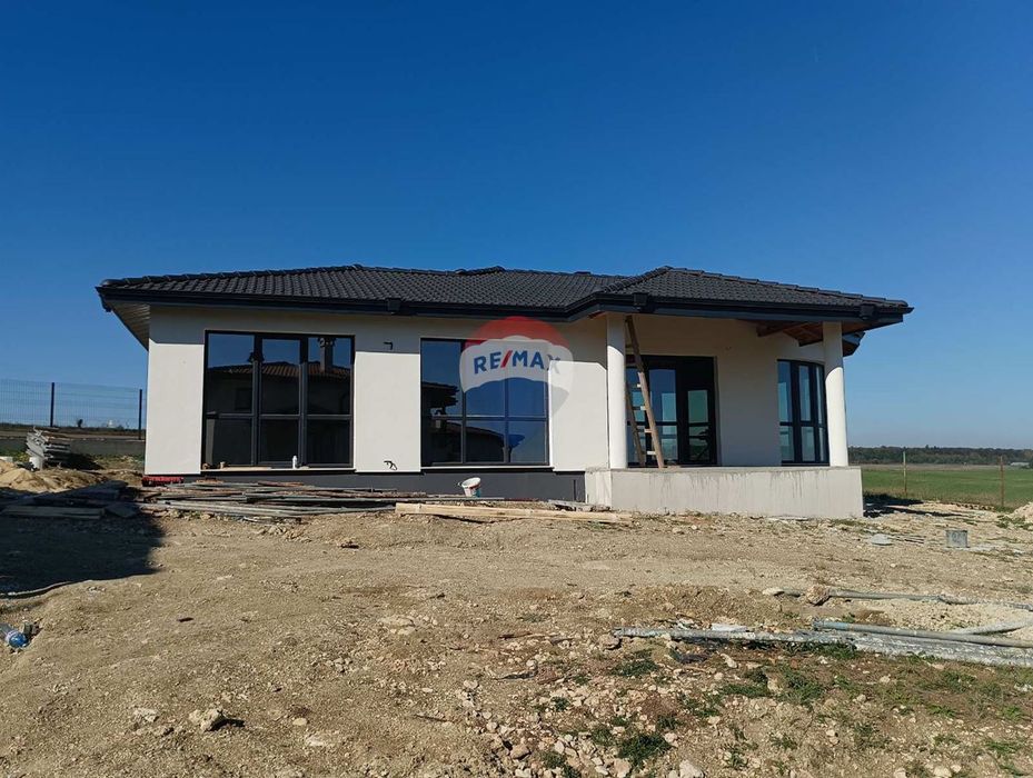 Нова къща в обл.Варна, с.Кичево, НН