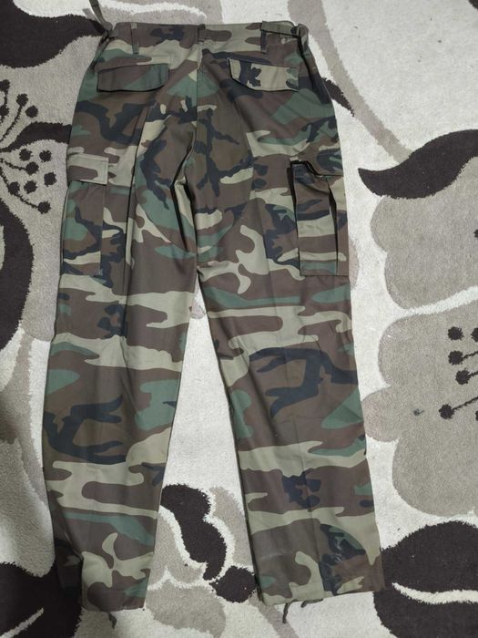 Uniforma camuflaj Woodland jacheta+pantaloni pentru airsoft sau vanat