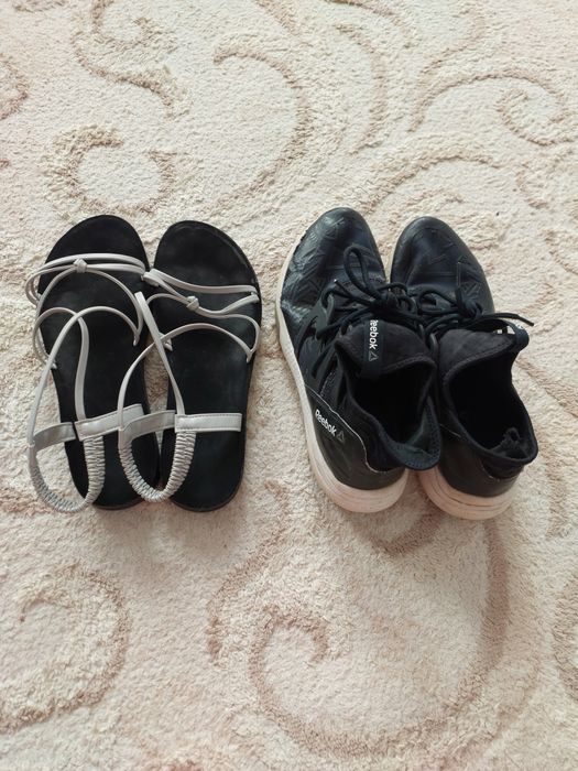 Отдам в дар обувь 40-41 р. кроссовки и босоножки