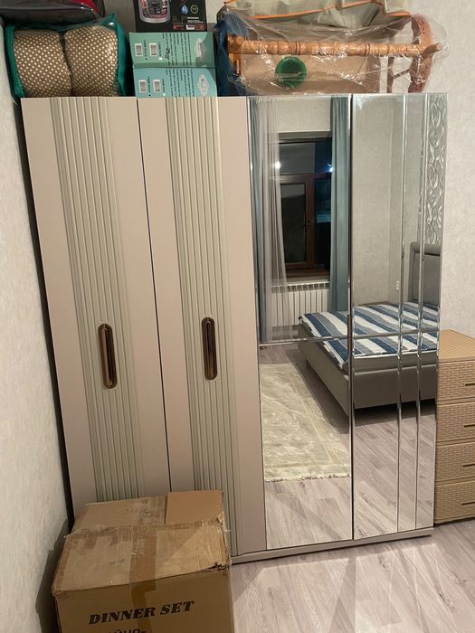 Спальный гарнитур