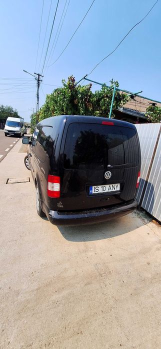 Mașină cady maxi 2008 7 locuri 2000 Eur
