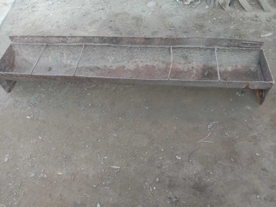 продам кормушку для животных