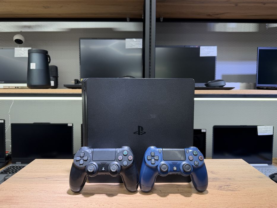 Sony PlayStation 4 Slim, 1 TB, 11.50 версия, 2 джойстика, 2471/А10