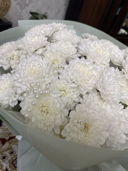 нежный букет хризантемы