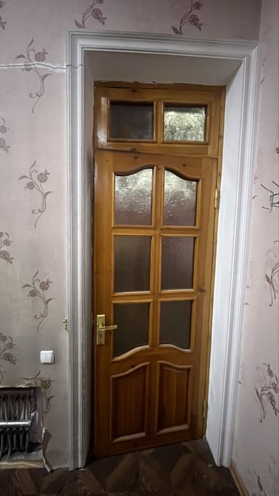 Sotiladi narxini kelisshamiz 5 ta kamplekt. bor