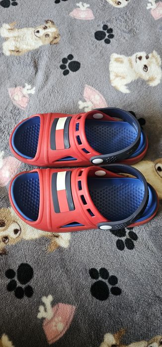 Vand slapi Tommy Hilfiger copii marimea 30