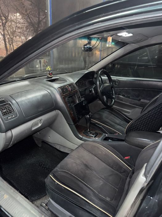Mitsubishi galant