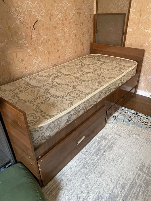 Диван хорошыи для спални