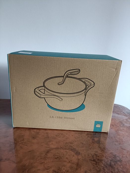 Коробки  разные от посуды Tupperware