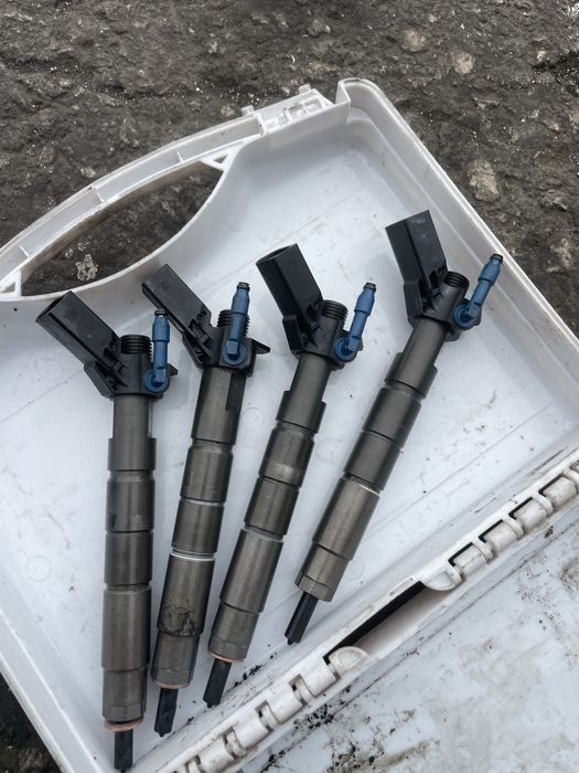 Мерцедес E 220 cdi w213 Дюзи за двигател 654