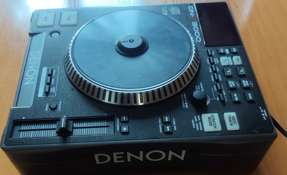 Продавам DJ PIEAR DENON DN-S3000