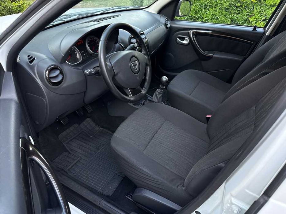 Dacia DUSTER 4x4 an 2013 -1.5 Diesel-EURO 5-Model INALTAT- Super INGRIJITA