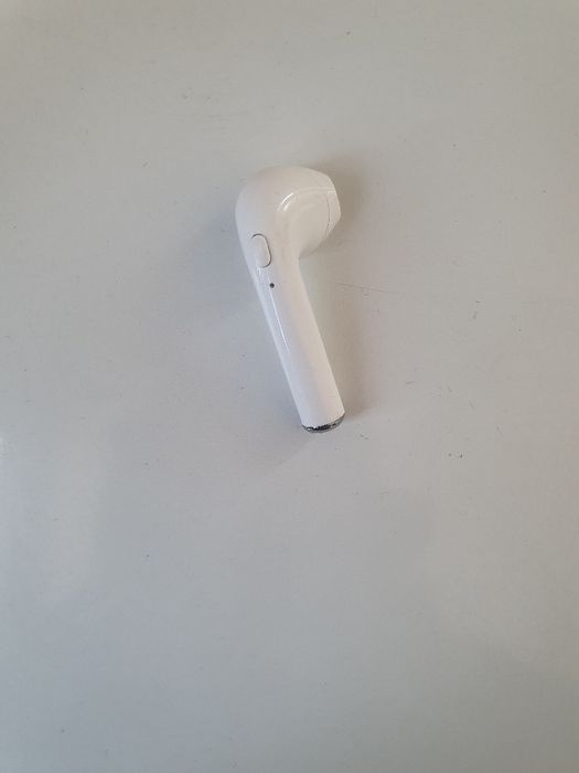 Airpods 1talik xolati yaxshi