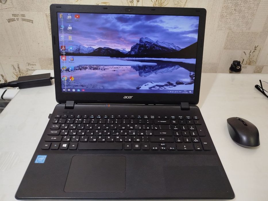 Продам ноутбук на запчасти.