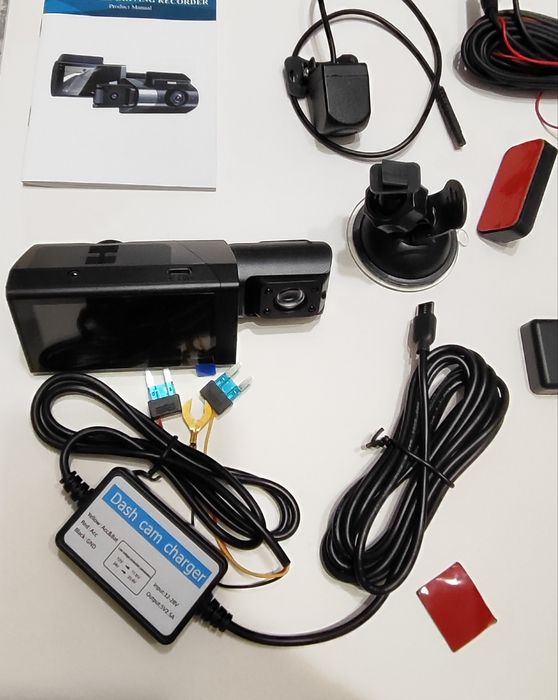 Видеорегистратор за автомобил с 3 (три) камери и GPS