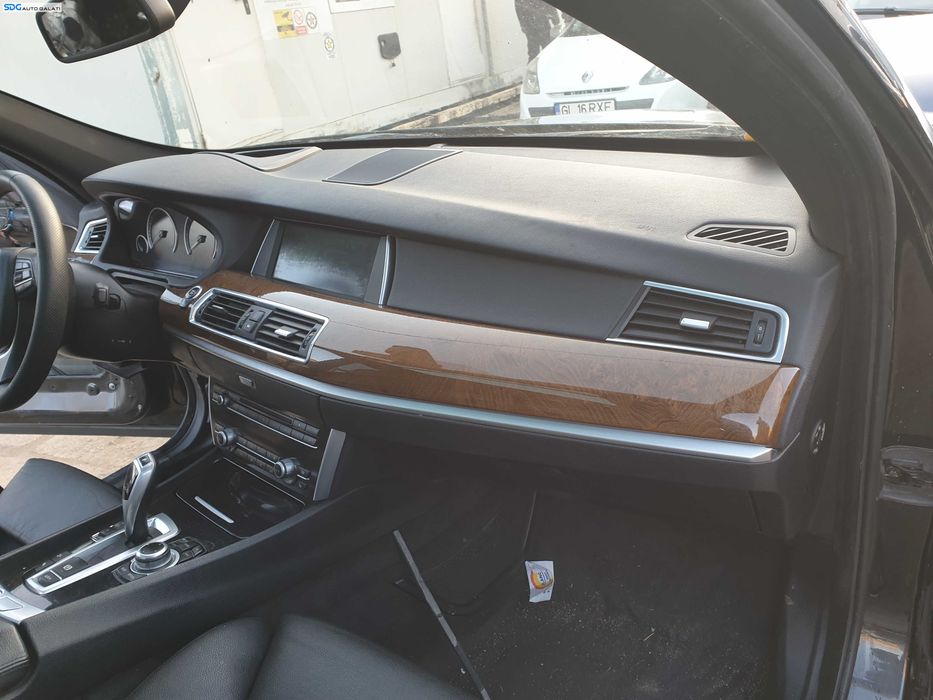 Plansa Bord Goala Dezechipata BMW Seria 5 F07 GT 2009 - 2013 [K1770]