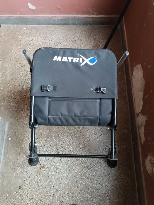 Продавам фидер стол Matrix Accessory chair