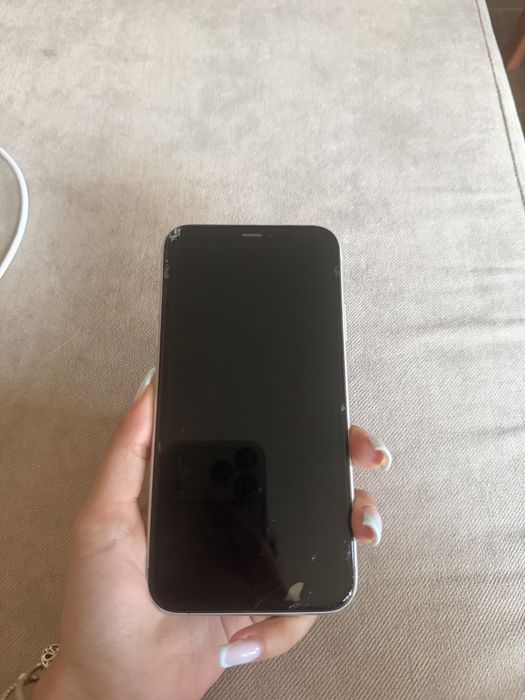 Iphone XR или на части