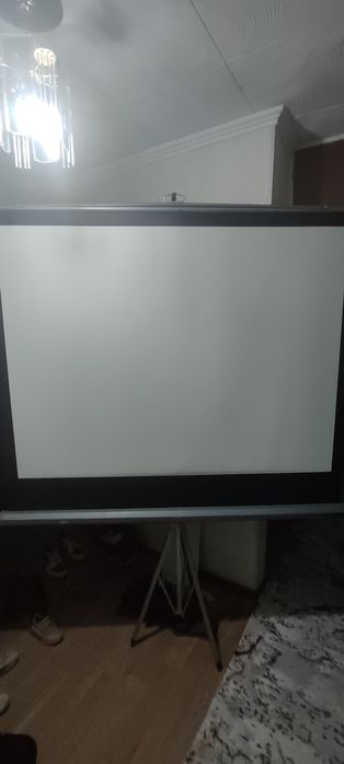 Экран для проектора