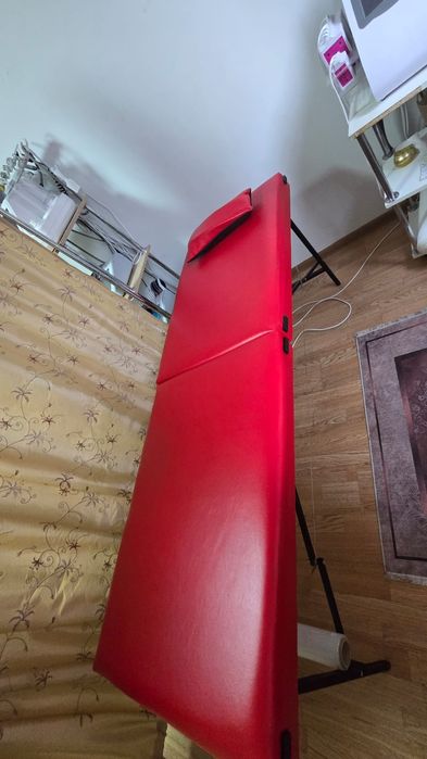 Кушетки и стулья