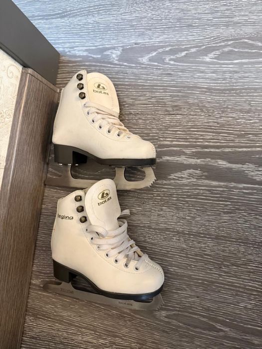 Продам детские коньки