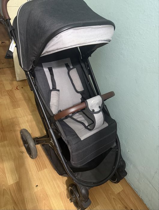 Продам коляску не дорого