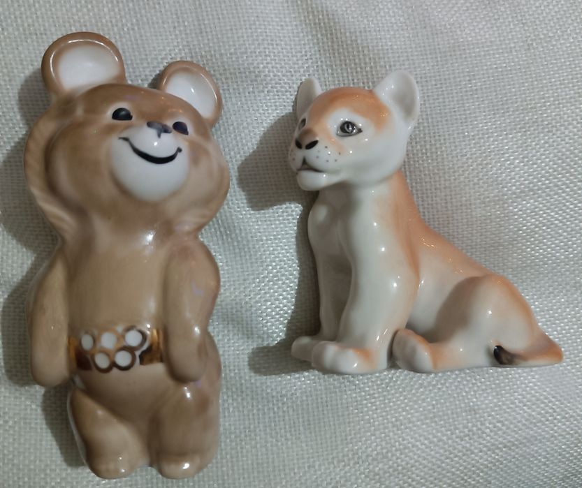 Продаю советские фарфоровые статуэтки