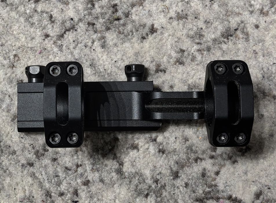 Монтаж за оптика