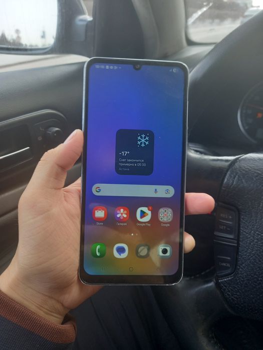 Самсунг А05 телефон