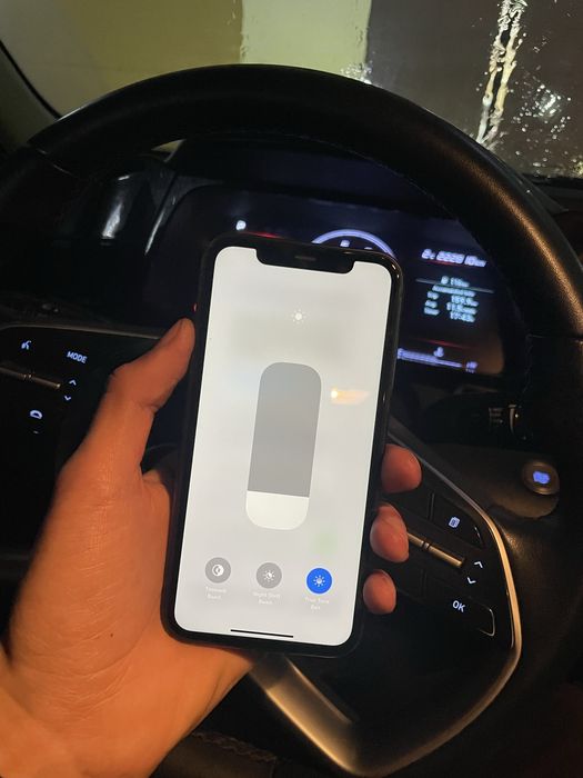 Продам Айфон 11 128gb