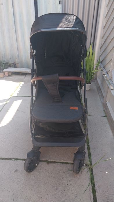 Детская коляска.