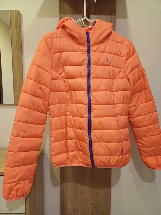 Дамско Преходно яке - S - леко, запазено, цвят корал