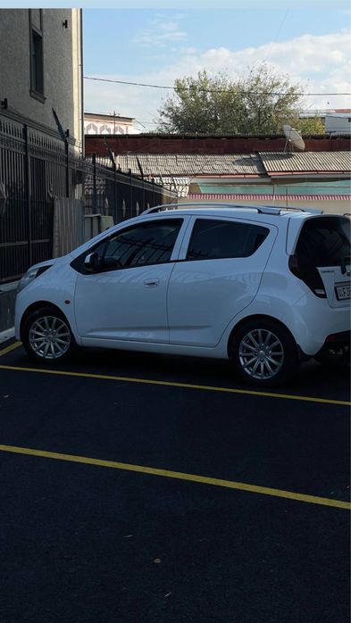 Spark sotiladi srochna