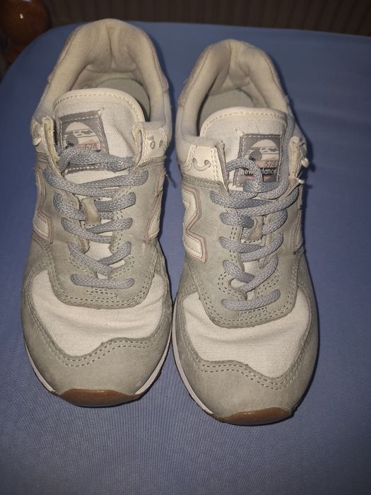 Маратонки Adidas и New Balance