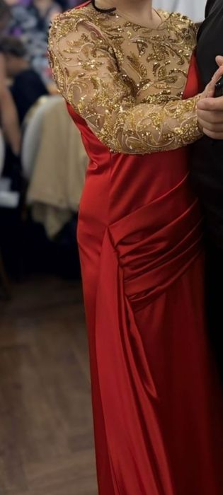 Продам платье красив.