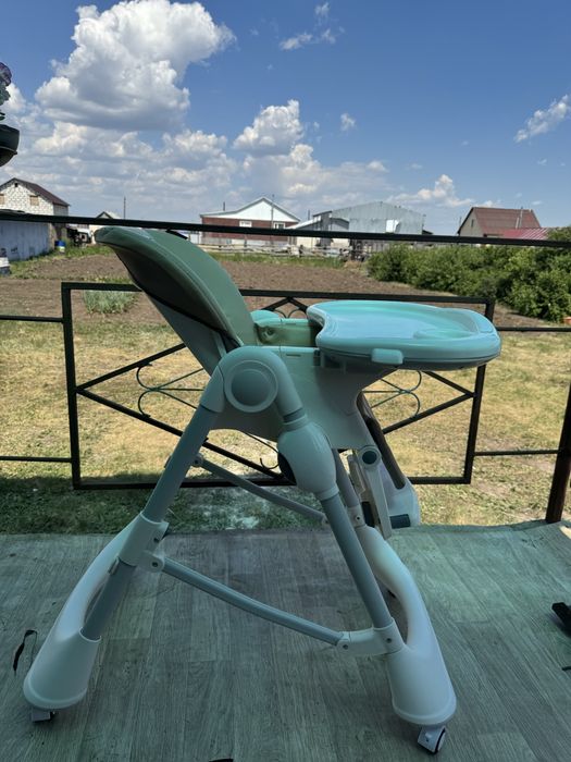 Продам стул для кормления