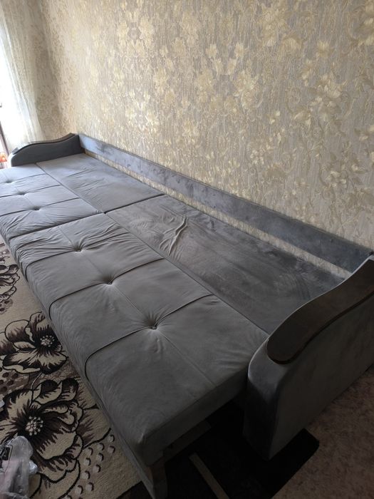 Продам большой диван